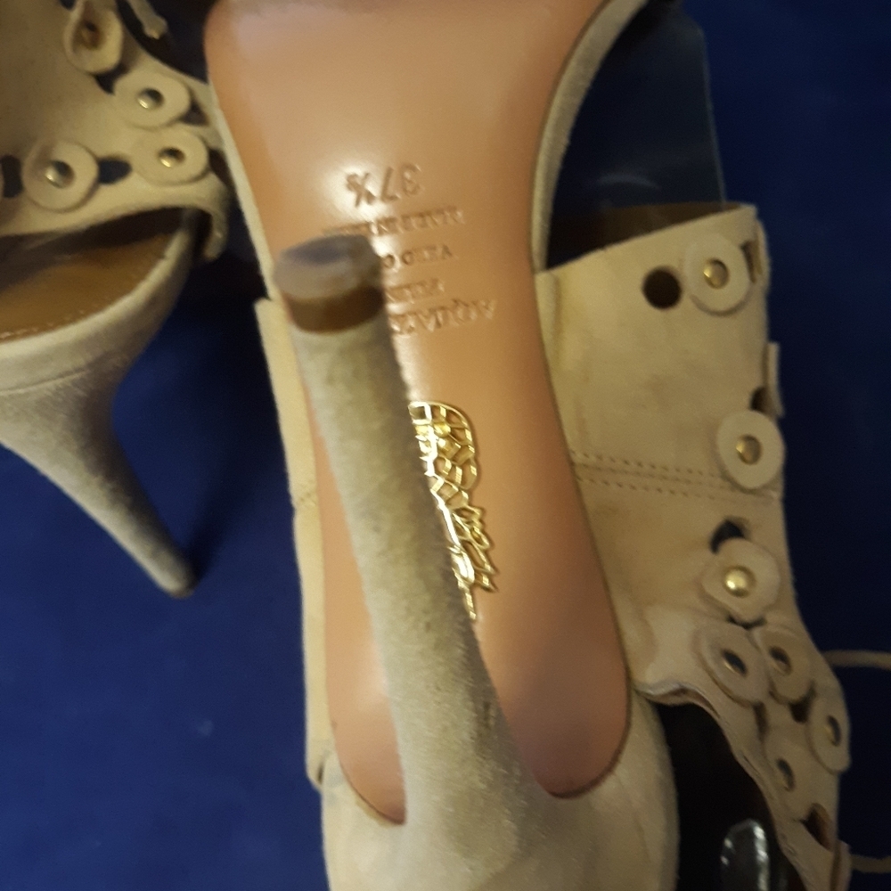 Authentic $384 Aquazzura open cut stud suede heels 7.5 - Picture 9 of 9